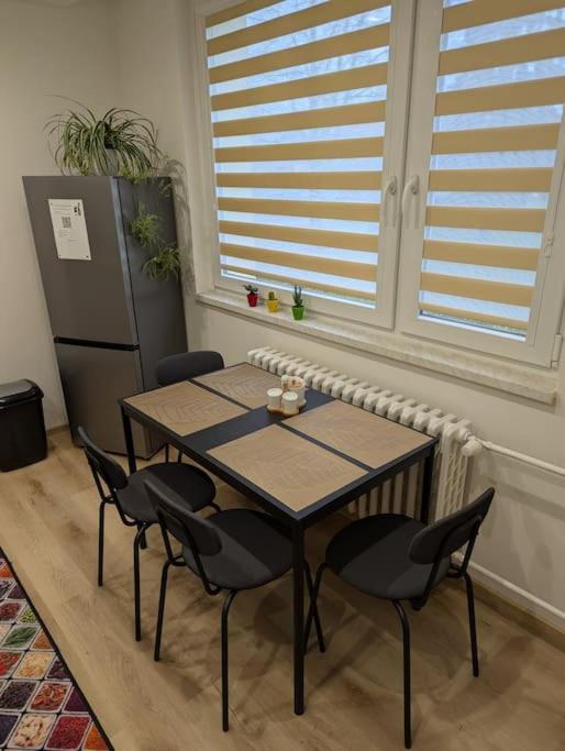 Cool Apartment Znojmo Esterno foto